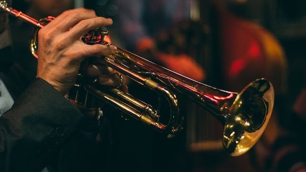 Quelles stratégies pour enseigner l'analyse des harmonies dans le jazz ?